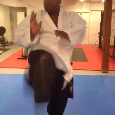 Master Sifu Eds Personal Training Kung Fu - Kickboxing Circle For Men, Women Teens , Childrens High-level Premium Training