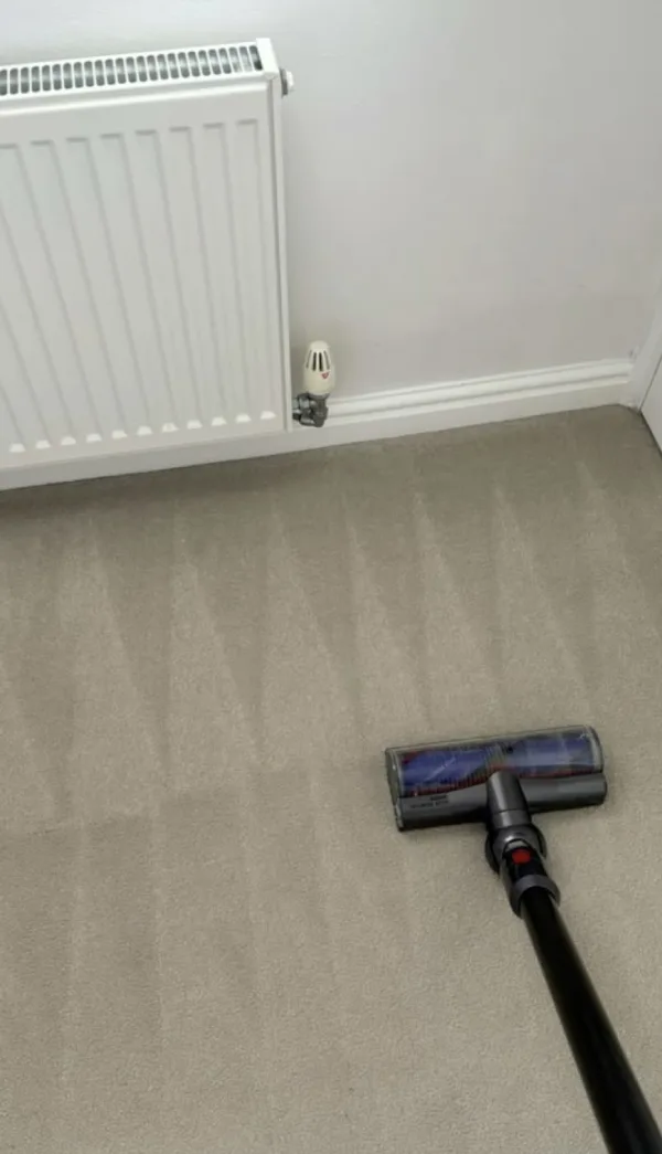 “Fresh floors, fresh feeling ✨” Vacuuming that goes beyond the surface — say goodbye to dust, dirt, and hidden debris!