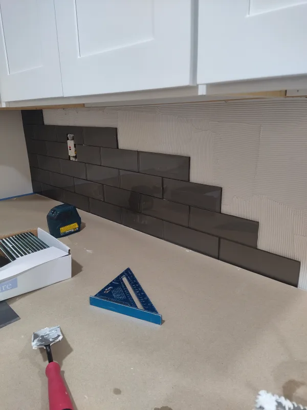 Kitchen backsplash