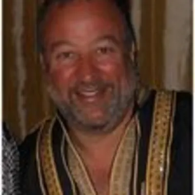 Stephen H Schwartz