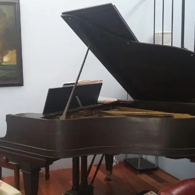 Lieras Piano Studio