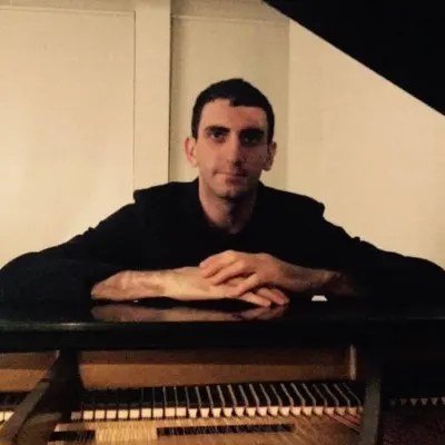 Ivan Gueorguiev Piano