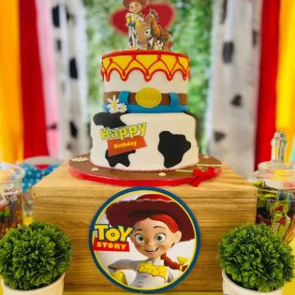 TOYS TORY CAKE