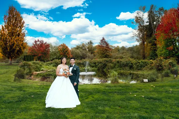 Photo. Yari "Wedding photographer" is a husband and wife team located in,United States that offers worldwide wedding and portrait photography. Mahdi and Shima embrace their passion for photography to tell your wedding story in the most beautiful way possible. β My role as a "Wedding photographer" extends beyond simply taking pictures. β