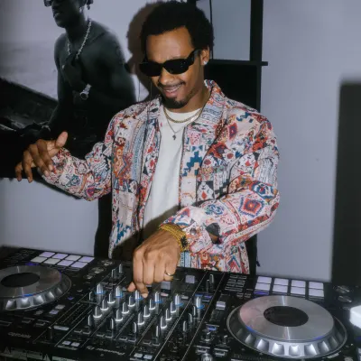 DJ A•Y