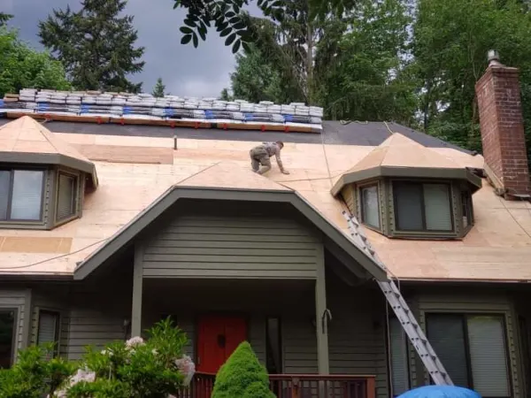 roofing contractor Bellevue
