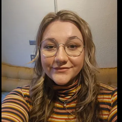 Ella W
