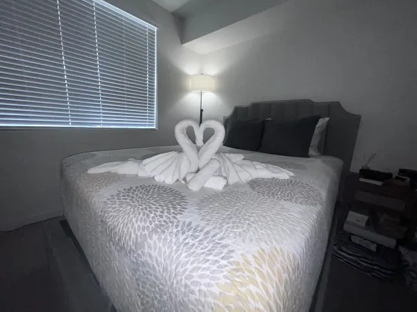 Swan made out of towels 