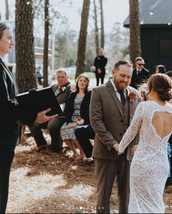 Running Deer Golf Club Officiant