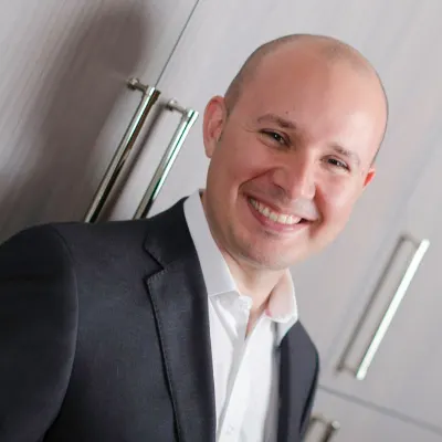 Omar Gutierrez, Architect