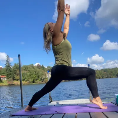 Ella_Yoga_Muse