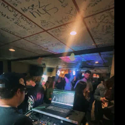 All Day DJs 