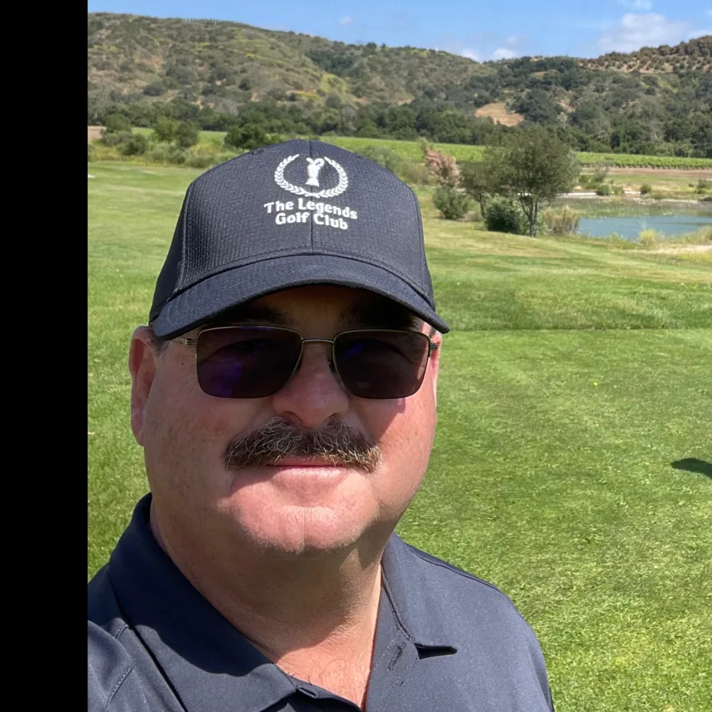 Daniel And The Golf Den