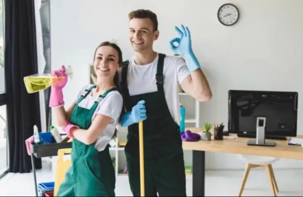 Cleaning royalty at your service: King & Queen of Clean