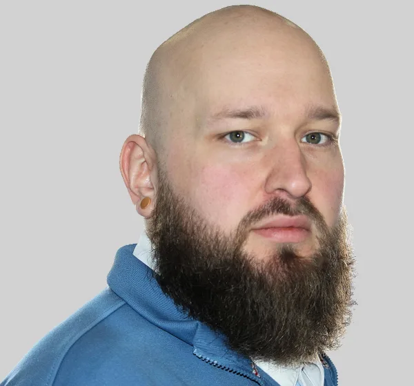Headshot for LinkedIn
