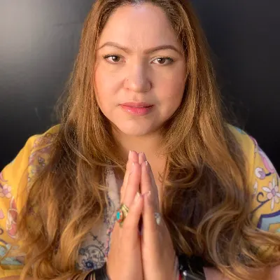 “Fluye En Yoga Suave/Flow In Gentle Yoga” Spanish/English Classes