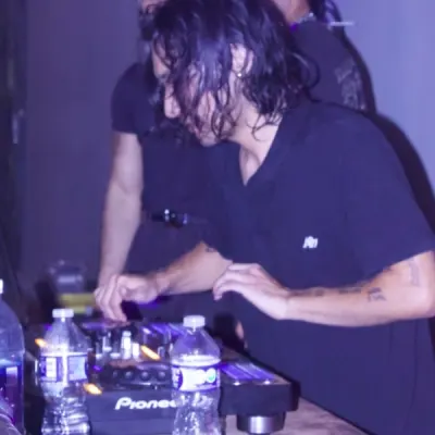 DJ INC