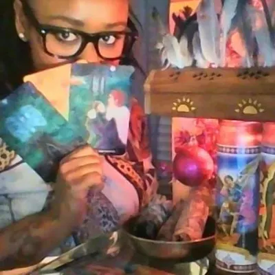 Mia's Tarot Reading And Rituals