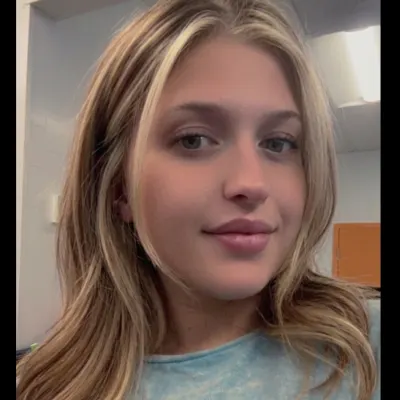 ChloeAstrinakisHair