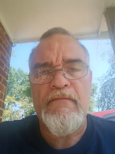 HC Son  Handy Man Over 35 Years 