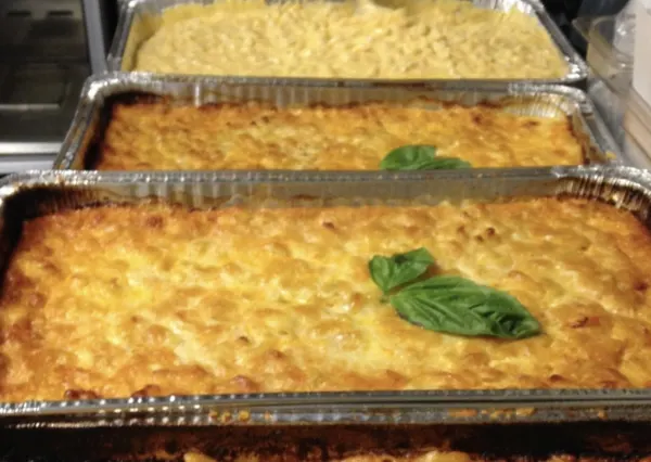 Bake macaroni and cheese