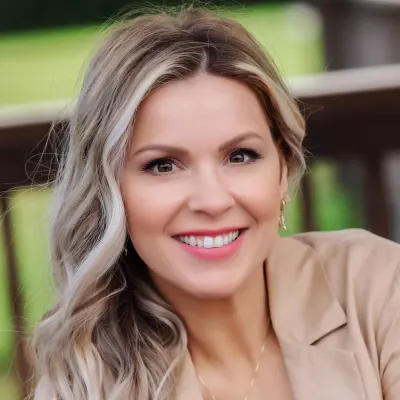 Lisa Hall