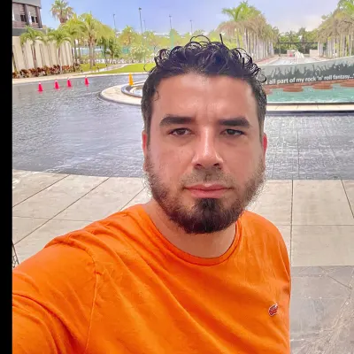 Dba Roberto Valandro Electrician