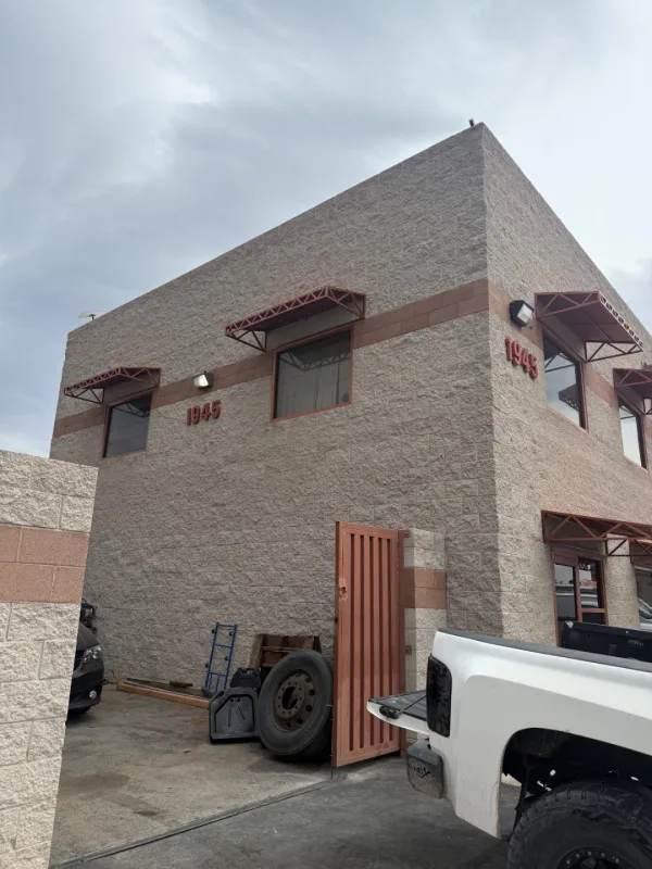 Commercial lighting repair