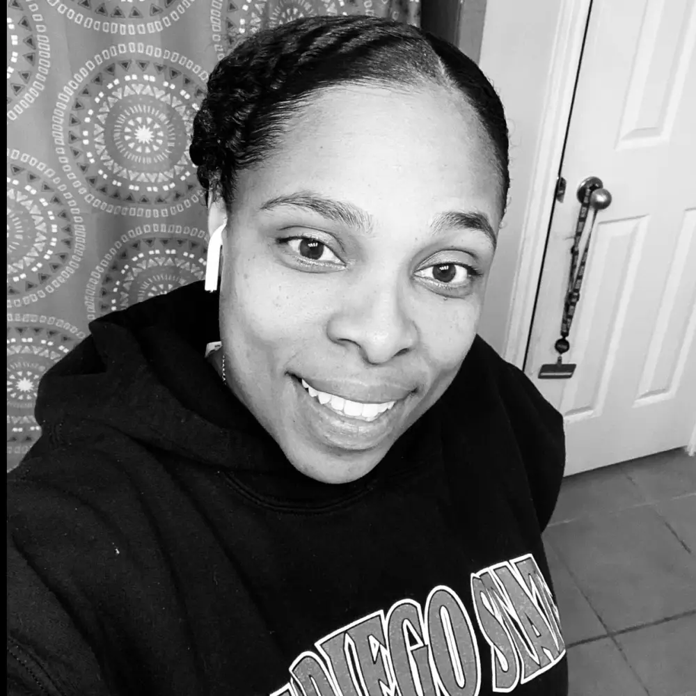 Nakita Anita Holmes