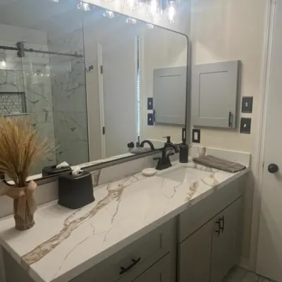 Guzman's Tile And Remodeling