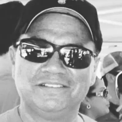 Luis J Barrientos