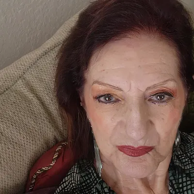 Graciela H Revsin