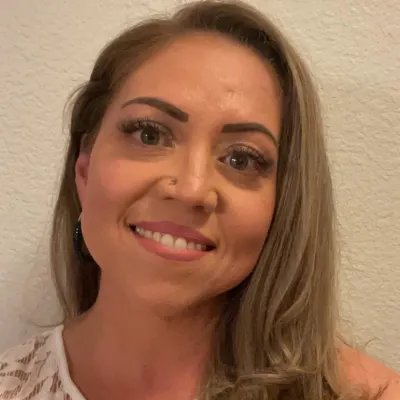 Veronica Salas