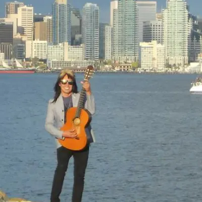 Guitar Lessons With James Clarkston