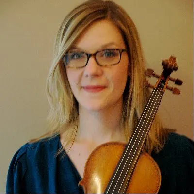 Violinist Liz Carlson