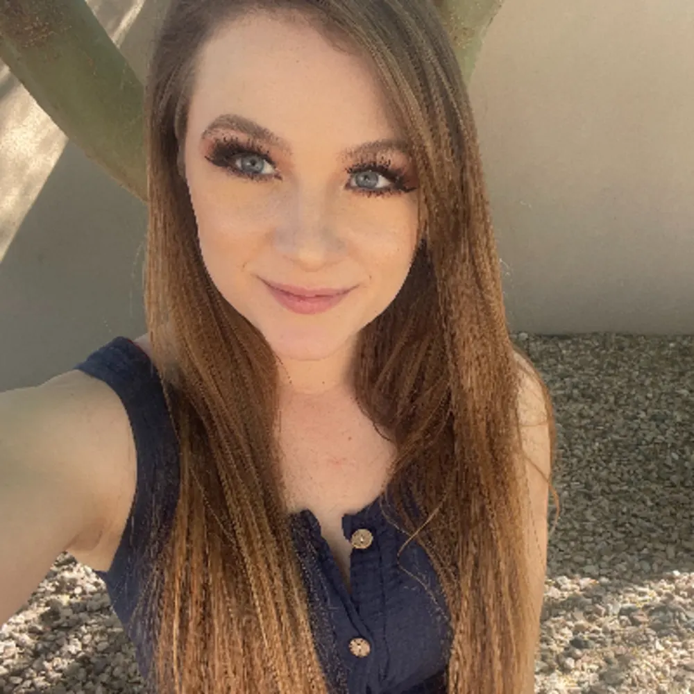 Shaynie Hoffman English Language Teacher