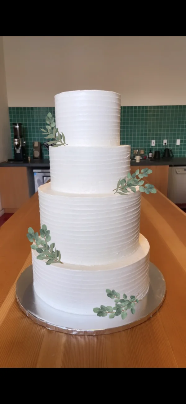 What a 4 tier wedding cake would look like with greenery