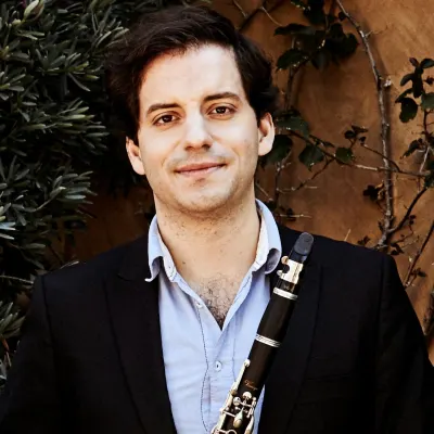 Experienced Clarinet Teacher And Performer - Principal Clarinet Of The Long Beach Symphony Orchestra