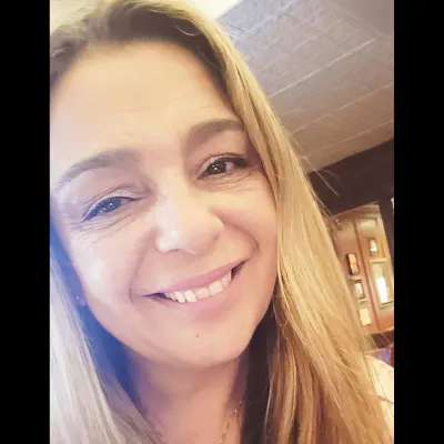 Mrs. Jen Bilingual Officiant 