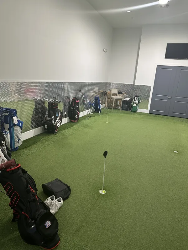 14 stimp putting green