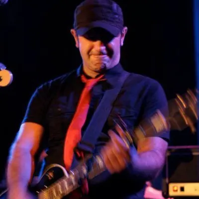 Sam The Guitar Man