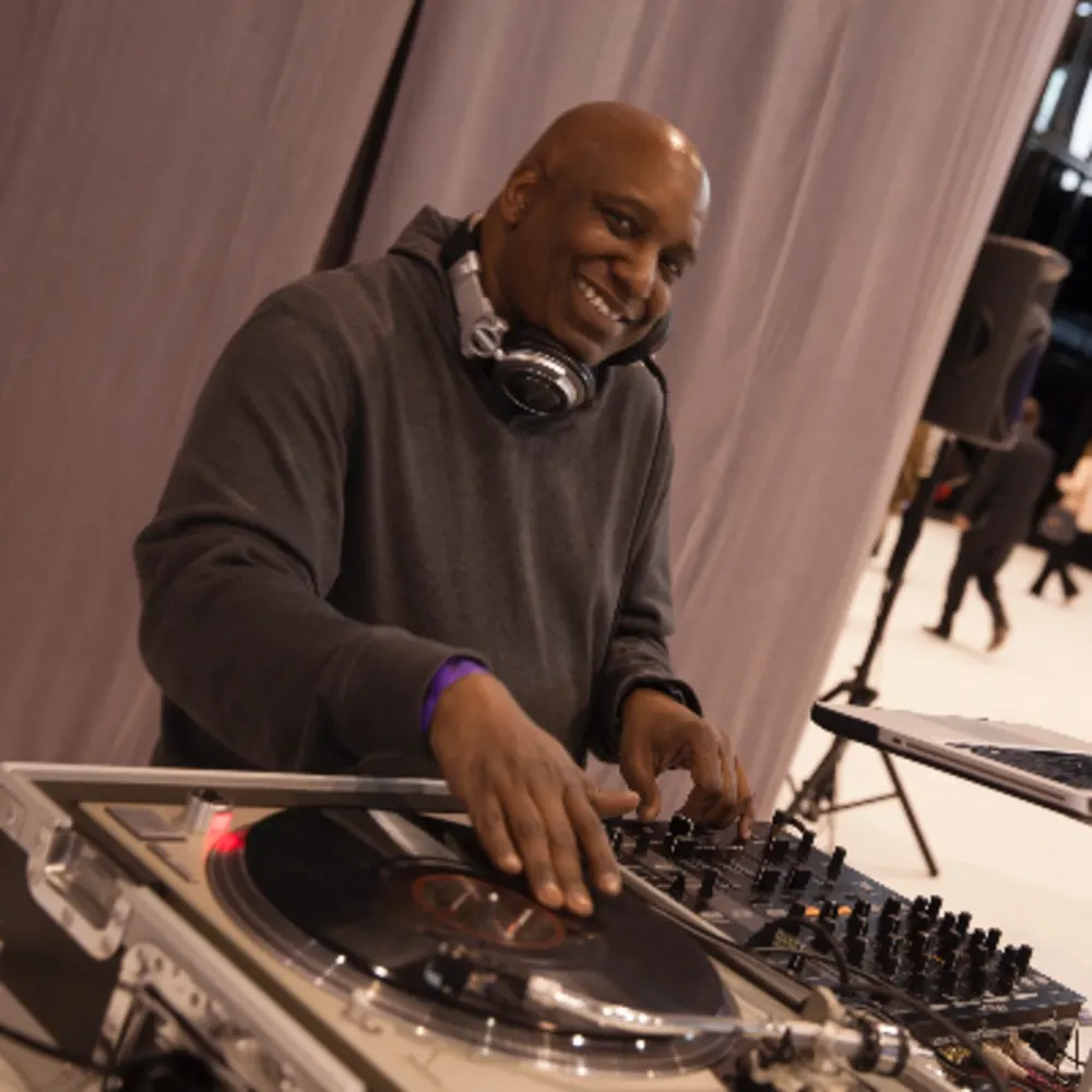 DJ BVAX