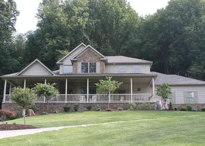 Schalmo Homes
