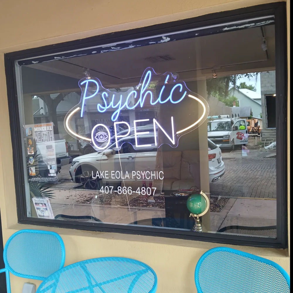 Lake Eola Psychic