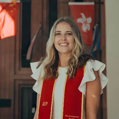 College Grad Tutor! Specializing In Science And English