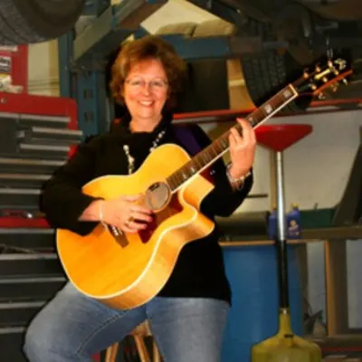 Darlene Bailey Guitar Lessons