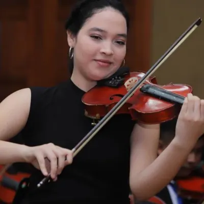 Denisse Violin Classes 
