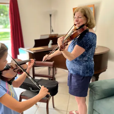 Julie Paradies Violin Lessons