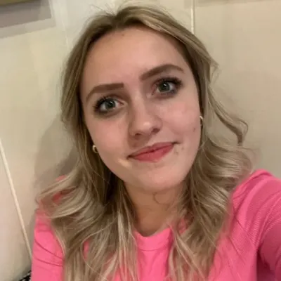 Voice Lessons By Ellie
