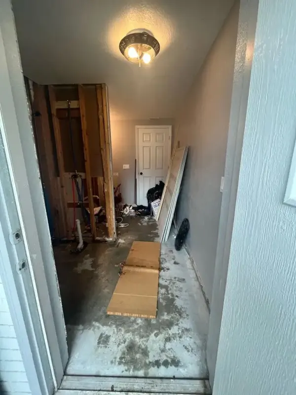 Bathroom Remodel (Before)